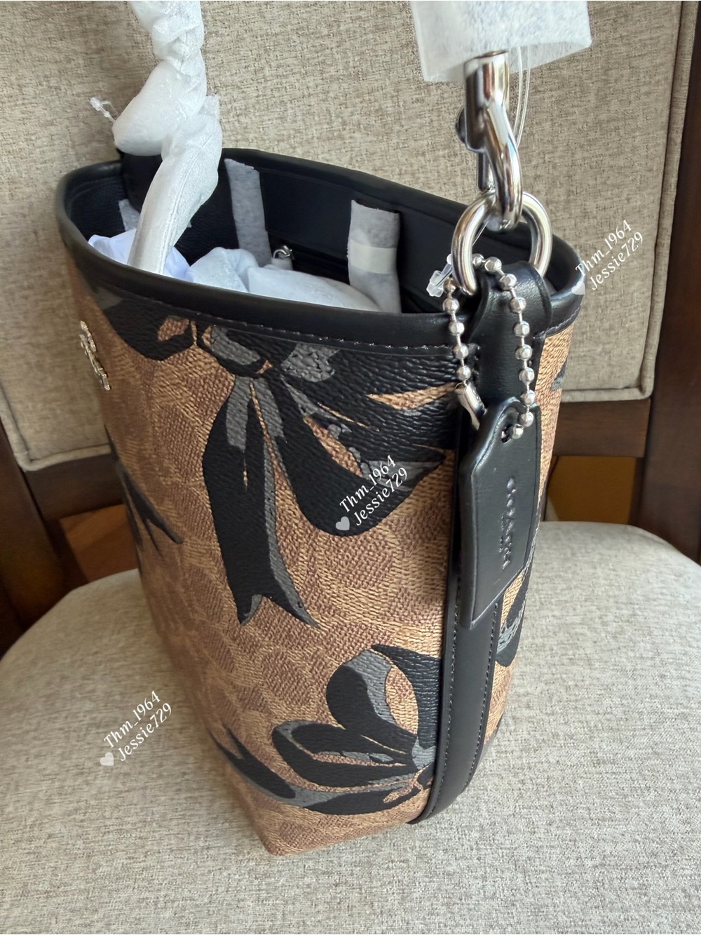 NWT！2PCS COACH City Bucket Bag In Signature With Bow Print And Wrsitlet（CZ440） - Picture 4 of 11